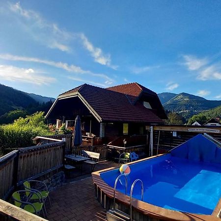 Apartments Pri Bostjanovcu Gorenja Vas エクステリア 写真