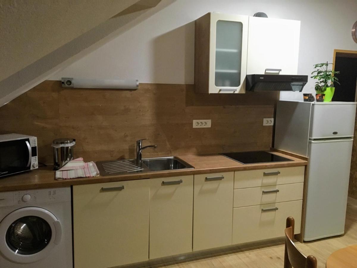 Apartments Pri Bostjanovcu Gorenja Vas エクステリア 写真